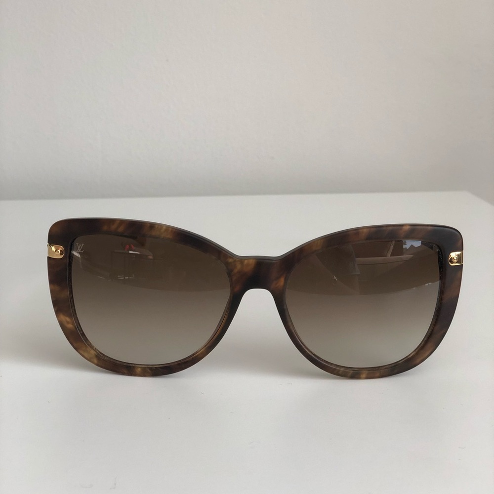 New Authentic Louis Vuitton Charlotte Sunglasses